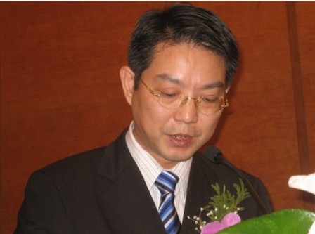 江西四特酒有(yǒu)限公(gōng)司董事長(cháng)廖昶出席大会堂举办(bàn)新(xīn)闻发布会